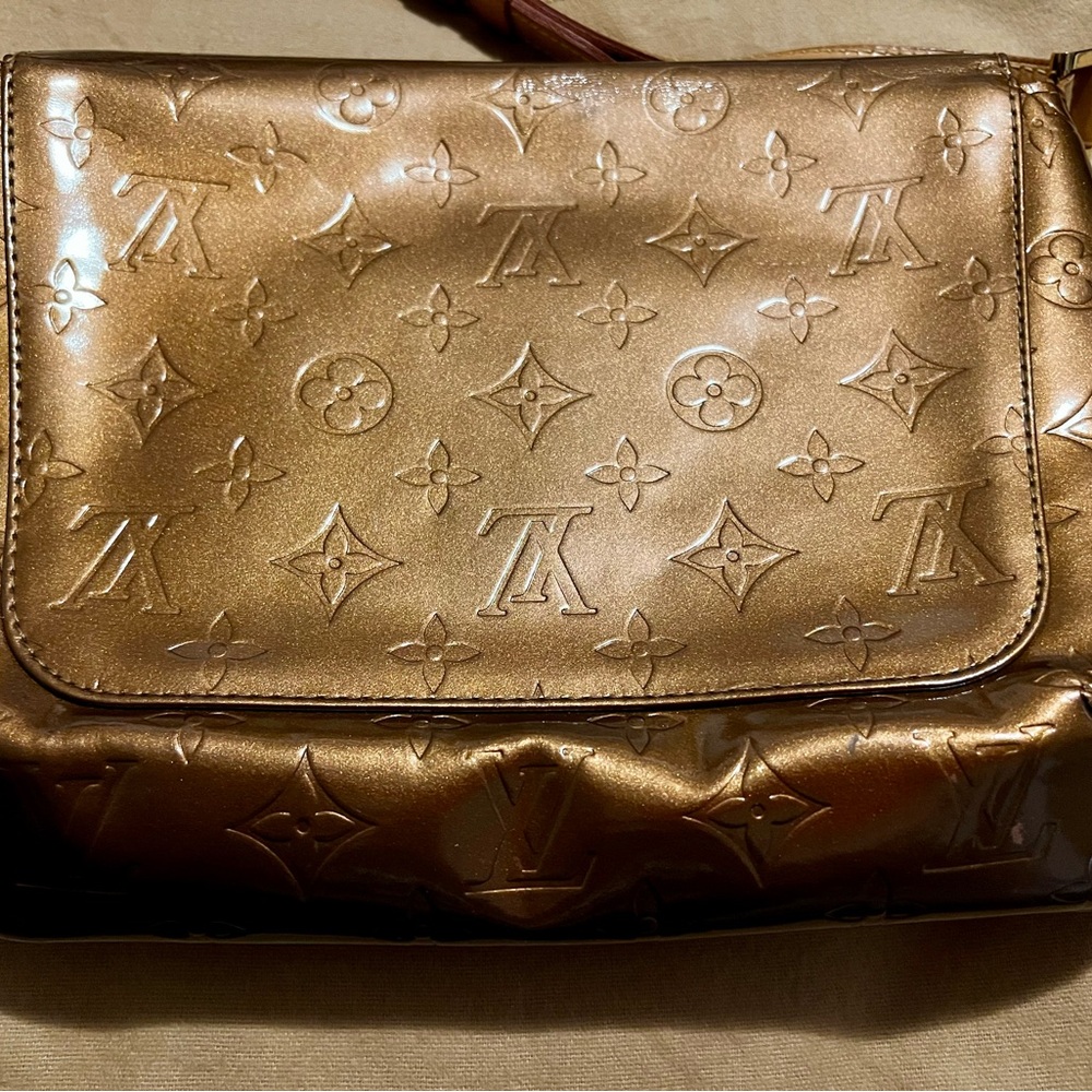 Auth Louis Vuitton Thompson